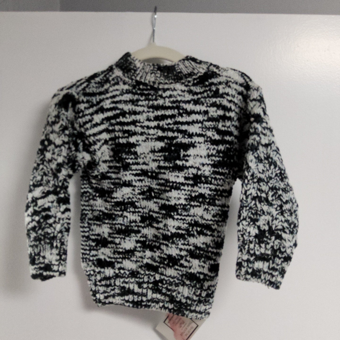 BLK/WHT/NT/SWTR