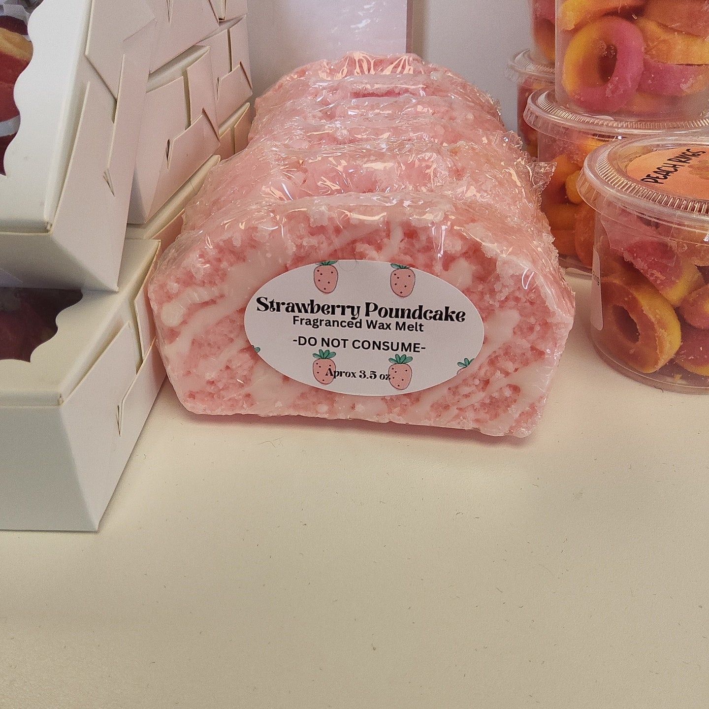 Talk Towne Wax Strawberry Short