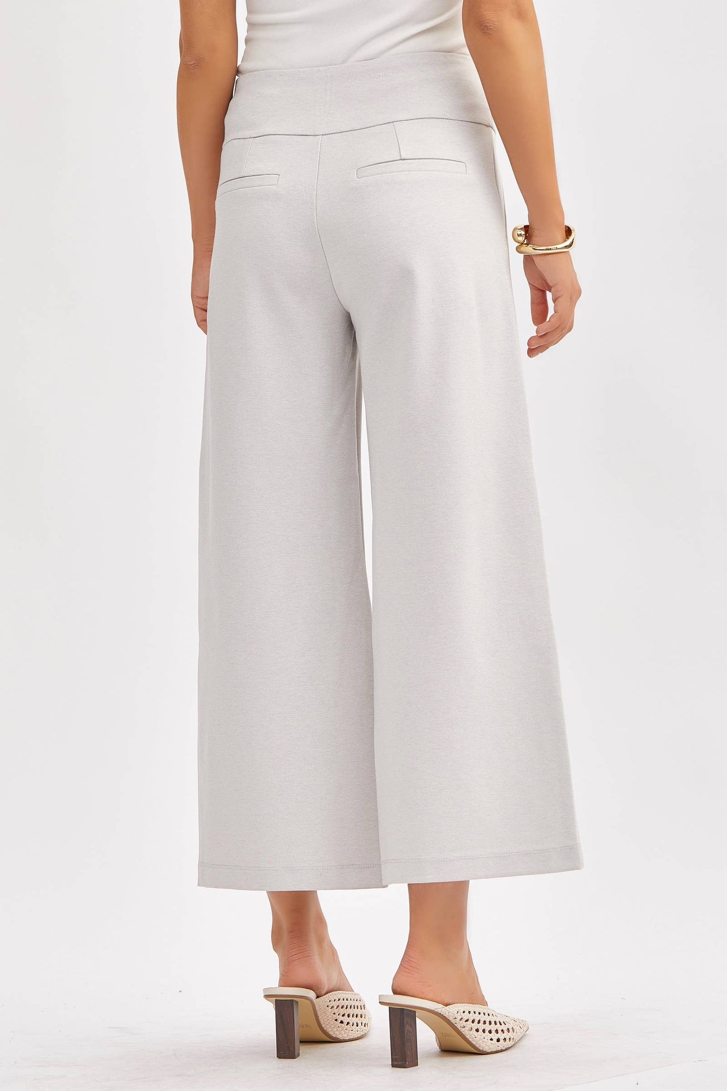 Magic Wide Cropped Pants