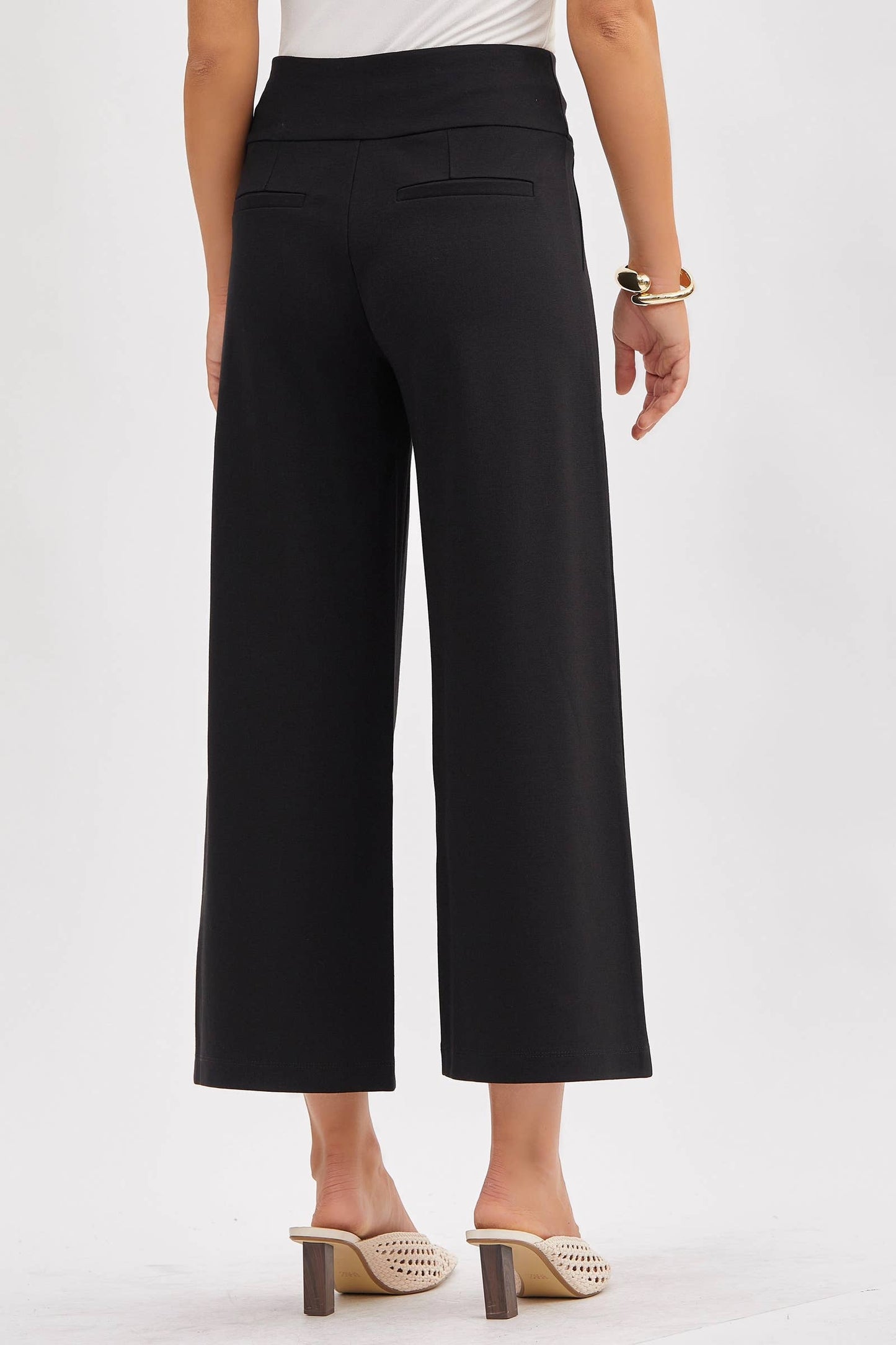 Magic Wide Cropped Pants