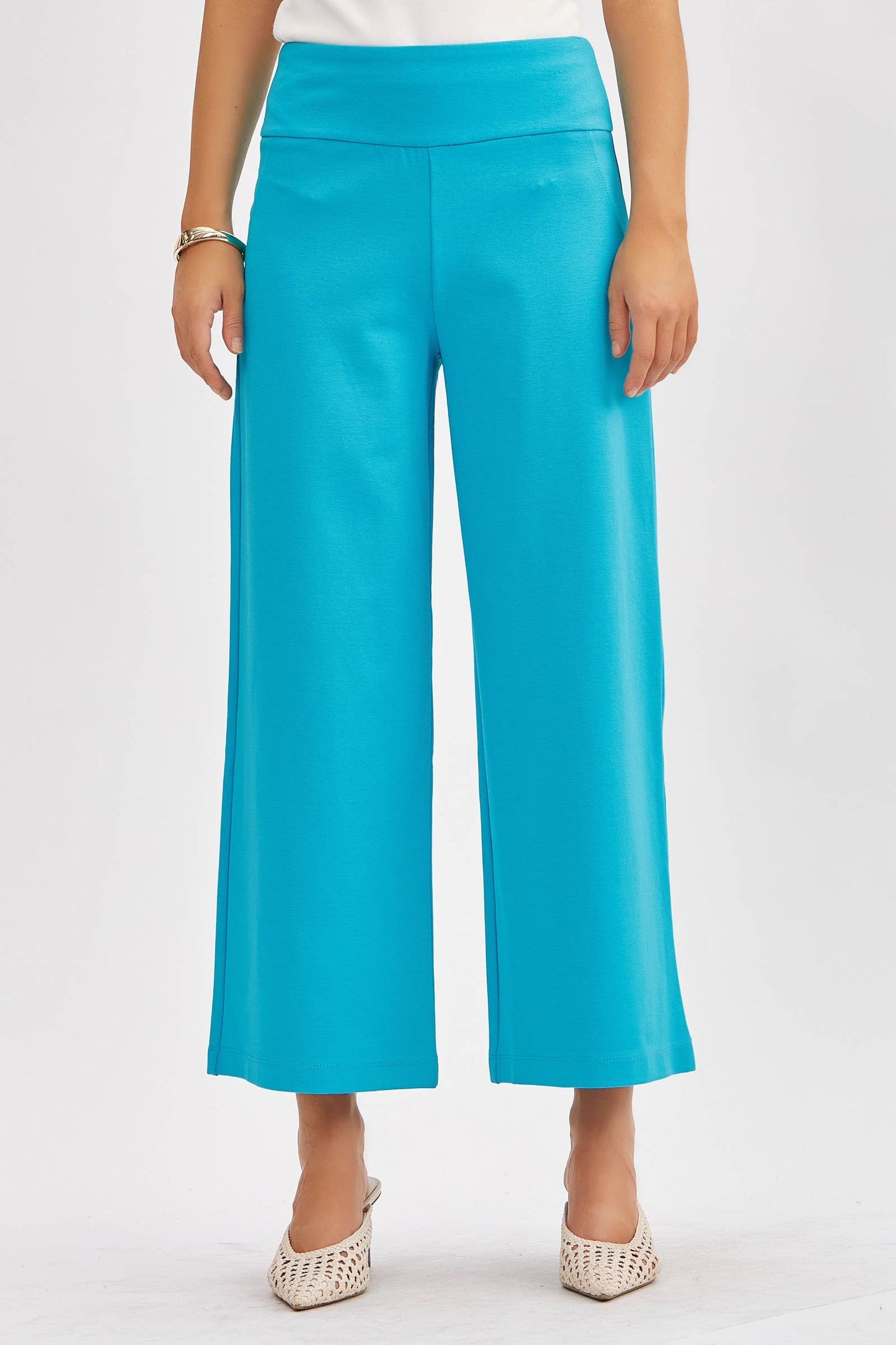 Magic Wide Cropped Pants