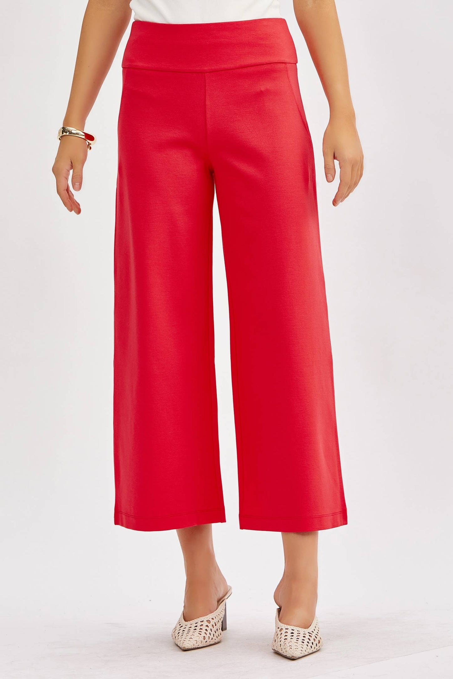 Magic Wide Cropped Pants