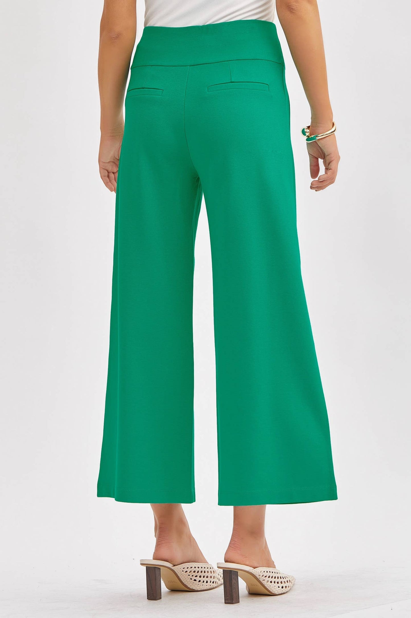 Magic Wide Cropped Pants