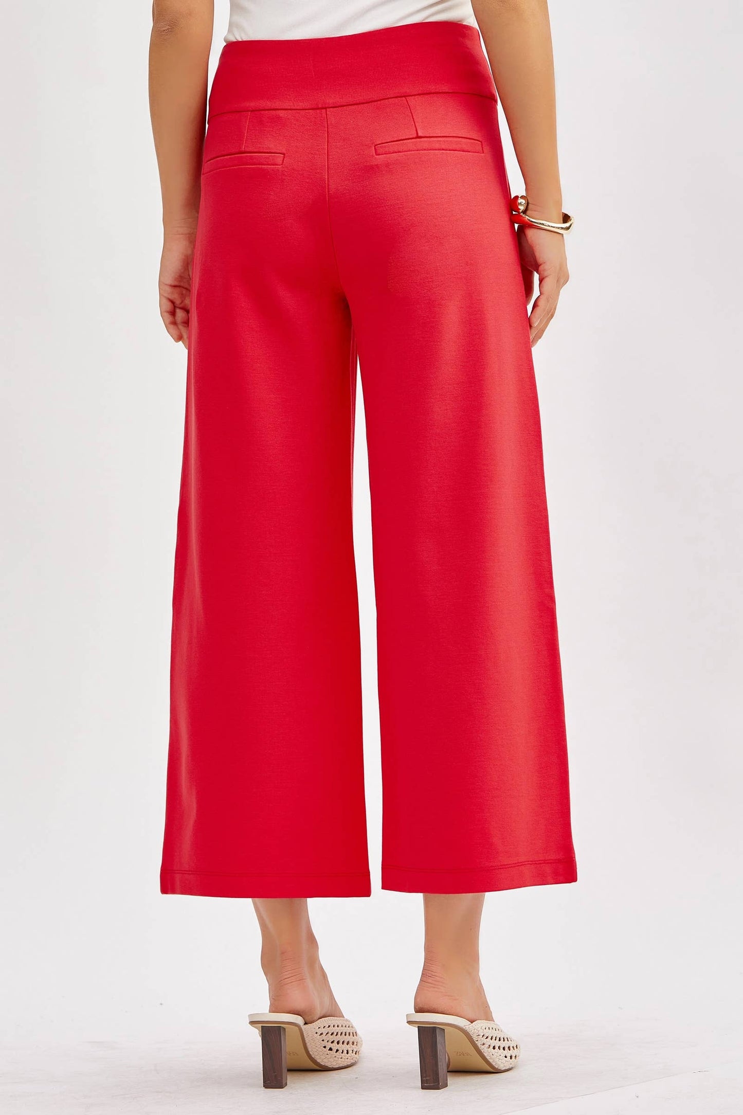 Magic Wide Cropped Pants