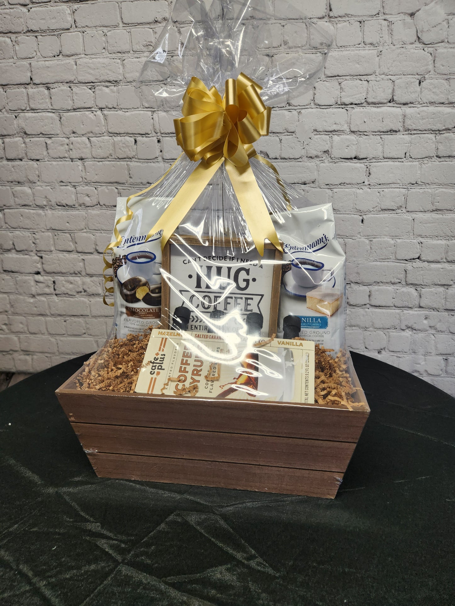 Hug or Coffee sign Basket