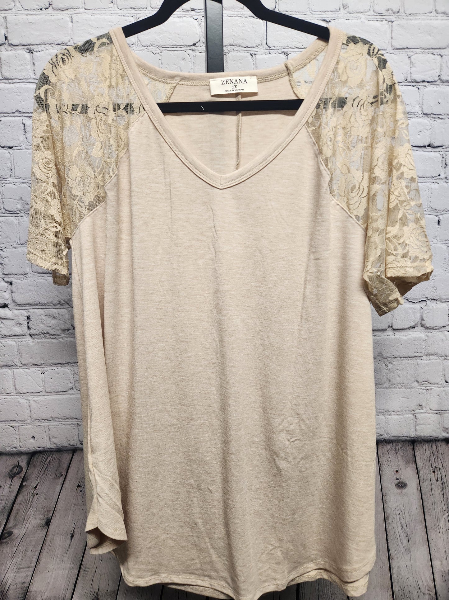 Womens PLUS size lace short sleeve V-neck