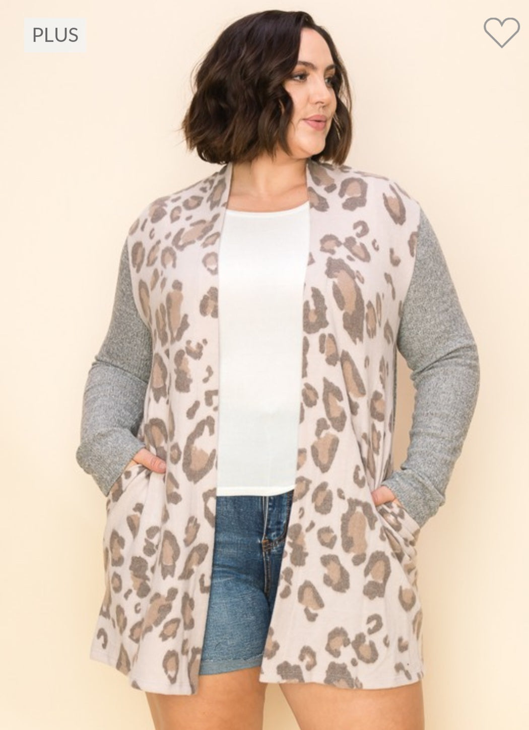Plus Animal Print Pocket Card (Taupe)