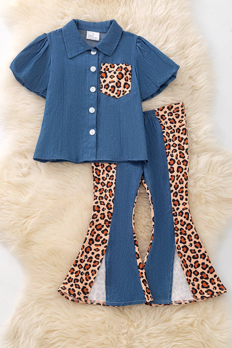 Cheetah printed girls 2 piece set.
