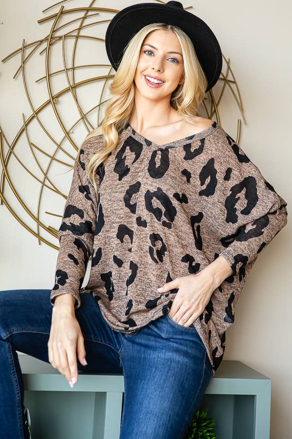 Animal print long sleeve V-neck basic top