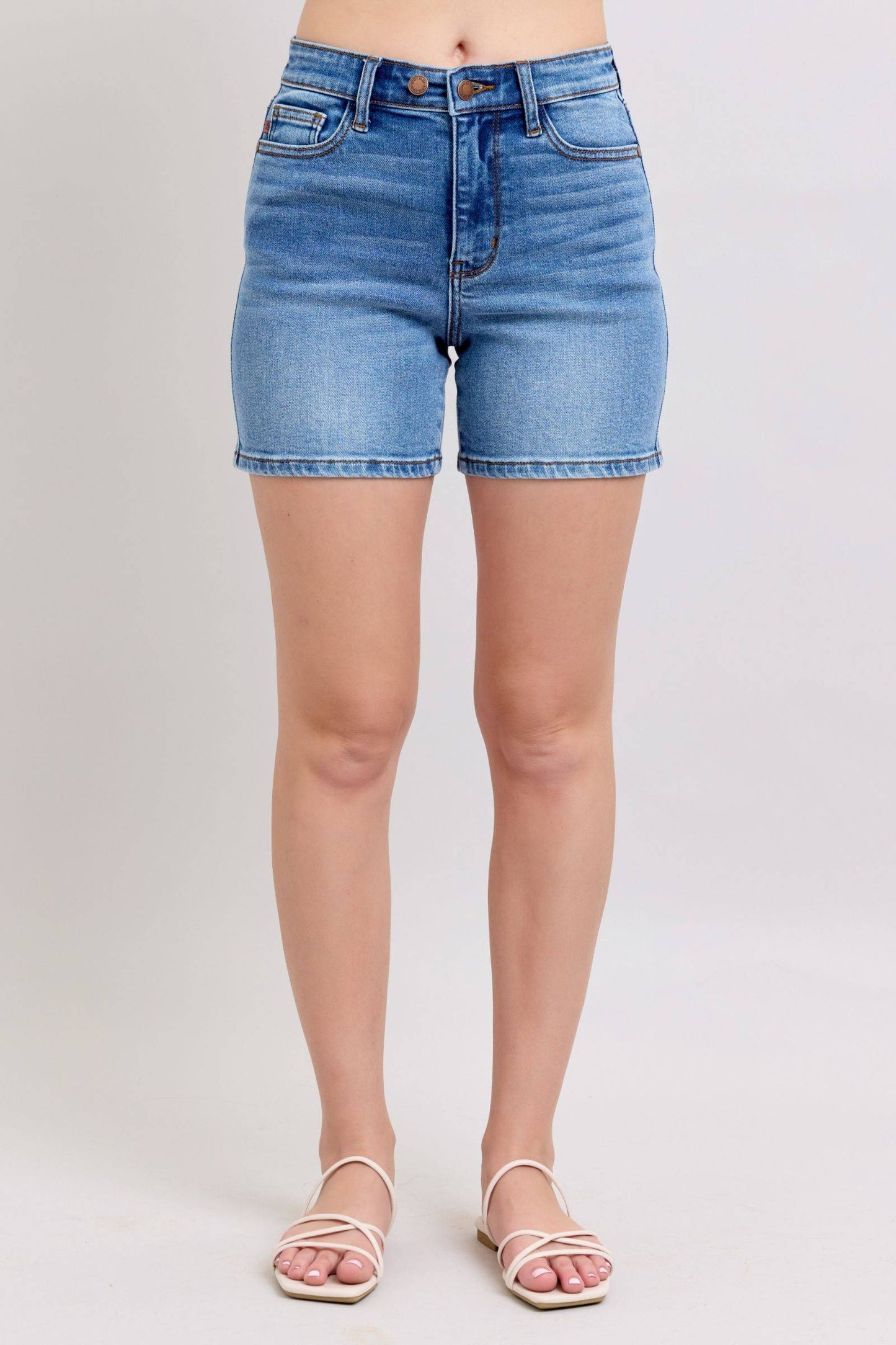 HW 2 Button Mid Length Dad Shorts 15299