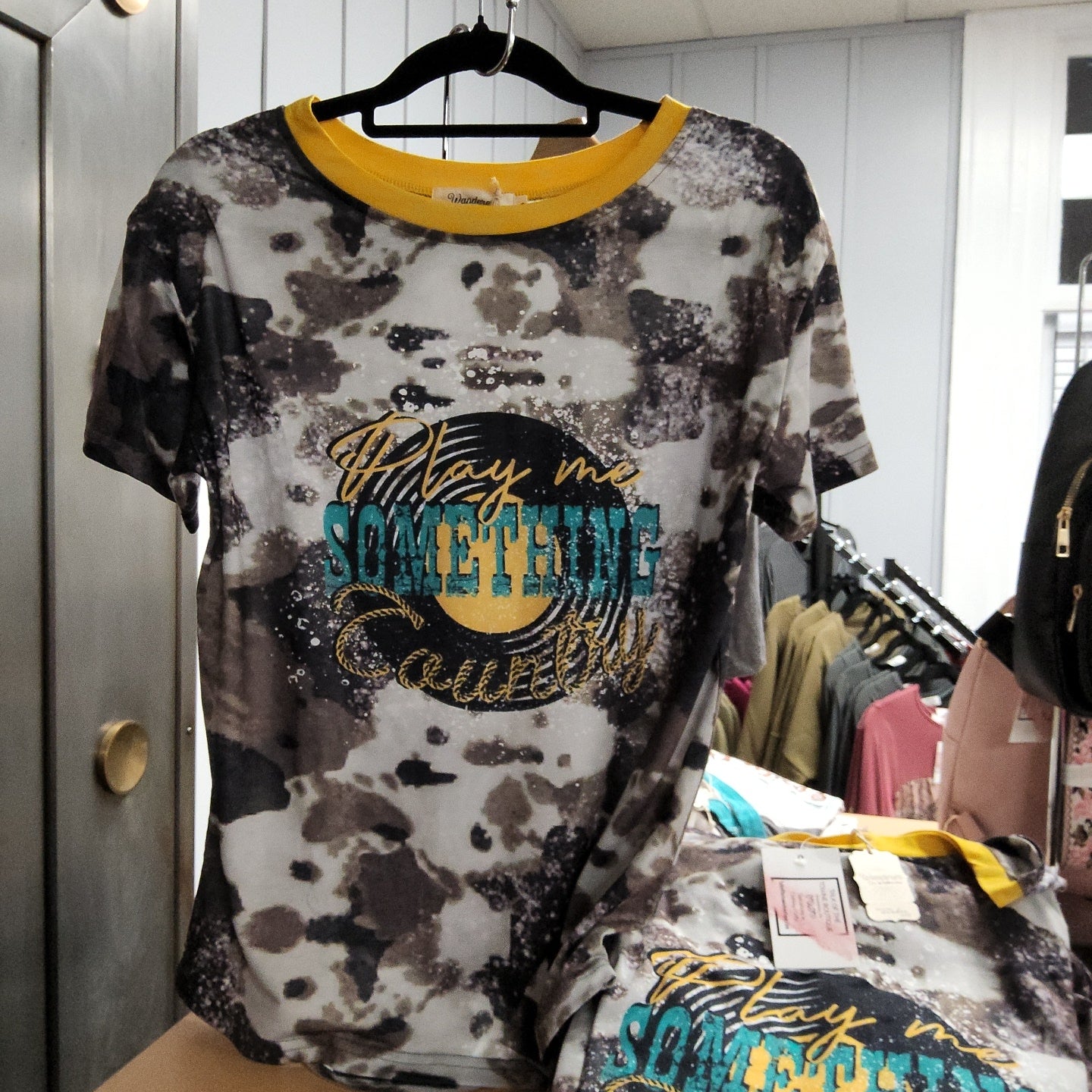 Ring Tee / Play me something country