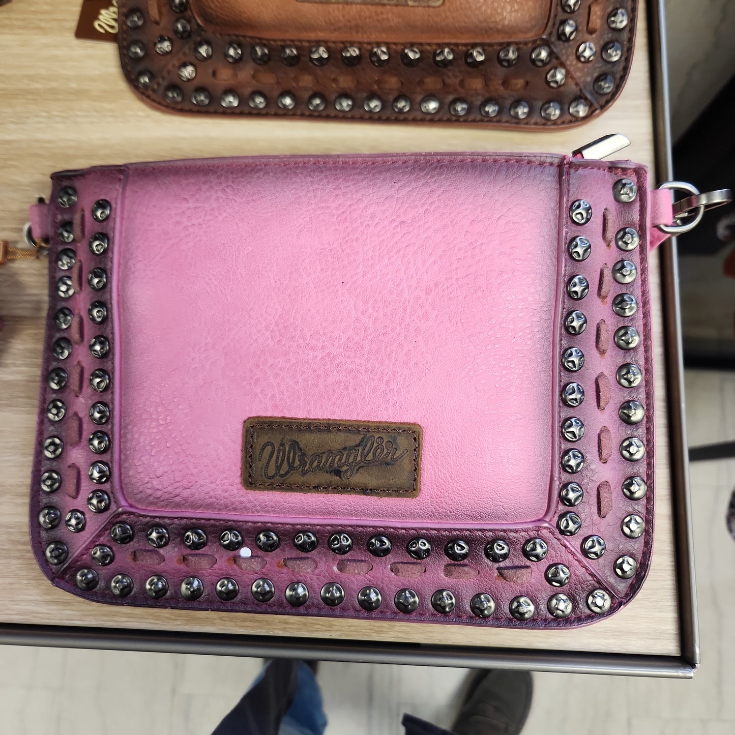 MONTANA WEST WRANGLER RIVETS STUDDED WRISTLET/CROSSBODY