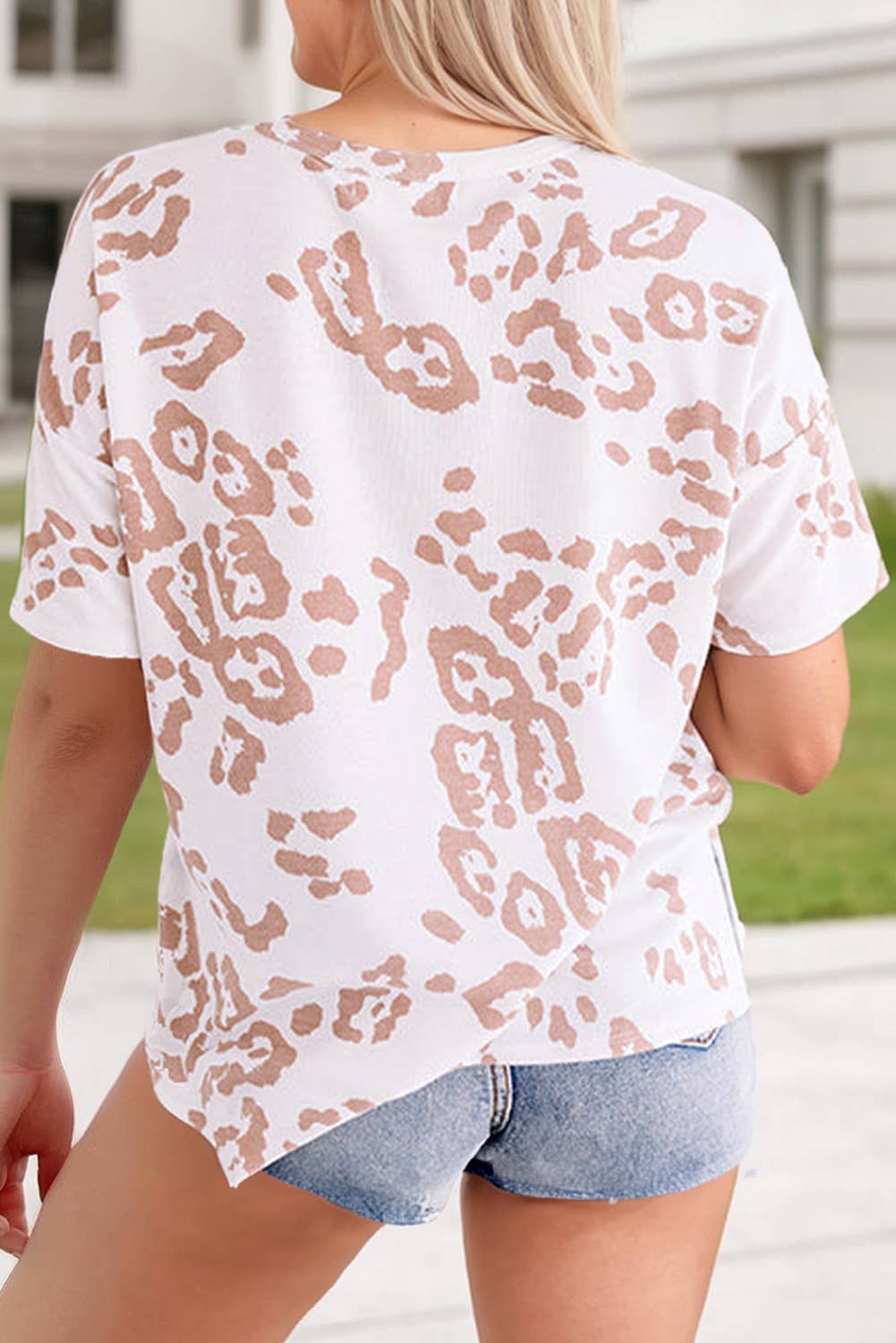 Leopard Short Sleeve V Neck Plus Size Top