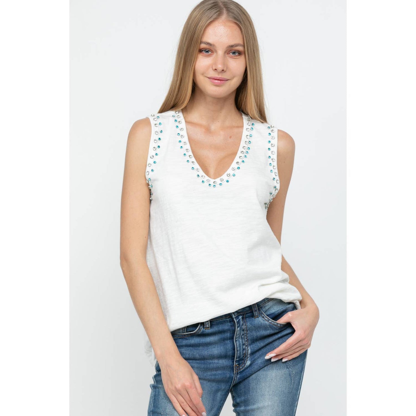 VOCAL - MULTICOLOR RHINESTONE NECK EMBELLISHMENT SLEEVELESS TANK