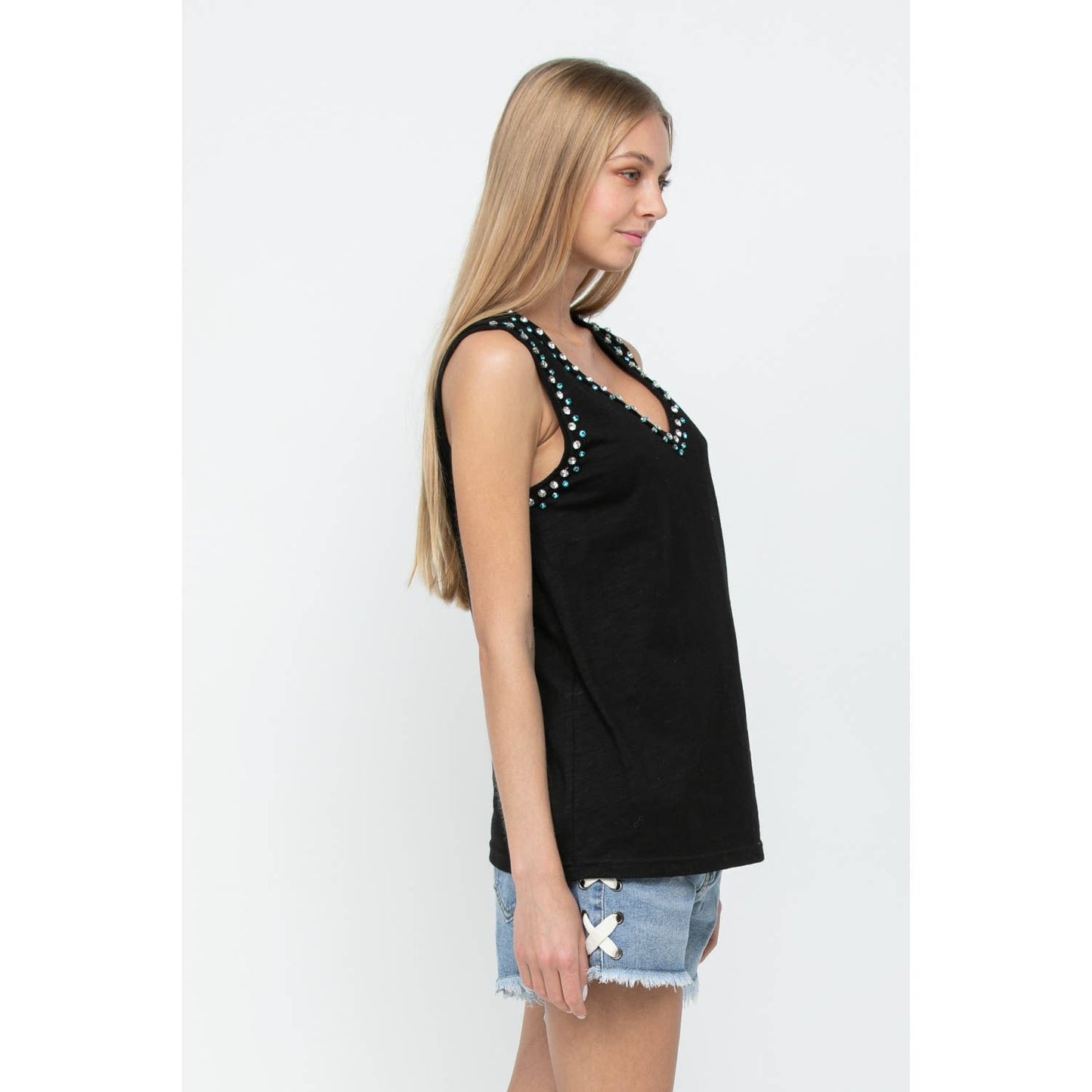 VOCAL - MULTICOLOR RHINESTONE NECK EMBELLISHMENT SLEEVELESS TANK