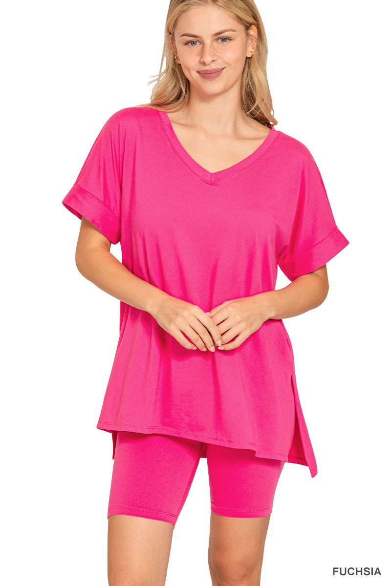 BRUSHED MICROFIBER V-NECK TOP & BIKER SHORTS