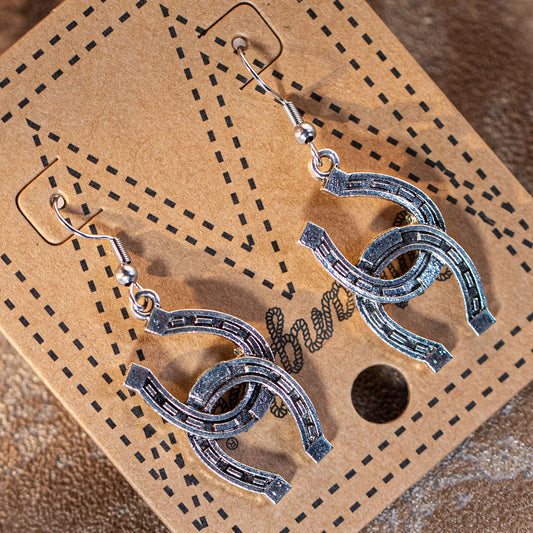 WRANGLER DOUBLE HORSE SHOE DANGLING EARRINGS