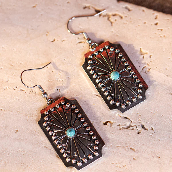 WRANGLER WESTERN BEADED SUNBURST CONCHO DANGLING EARRING