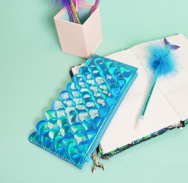 Bewaltz - Feather Boa Mermaid Tail Pen Set