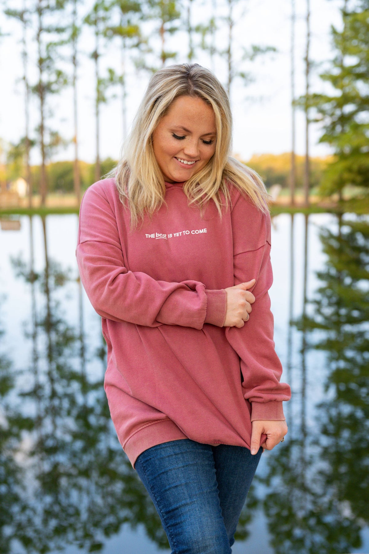 Oversized Hoodie – The Best Is Yet To Come (Wine)