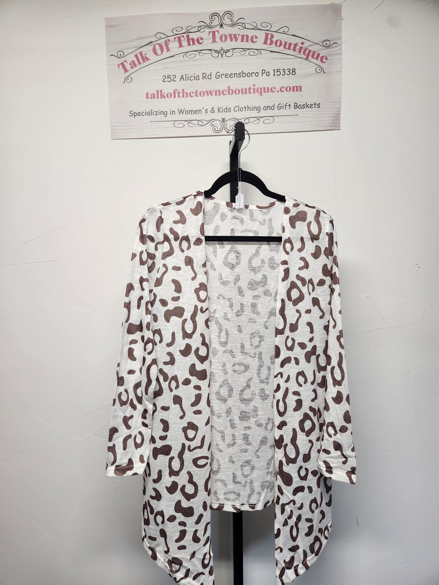 Light weight leopard print cardigan